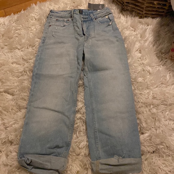 NWT Abercrombie and Fitch jeans - Picture 2 of 5